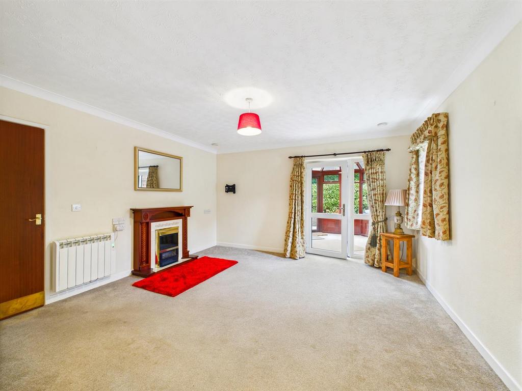 Living/dining room