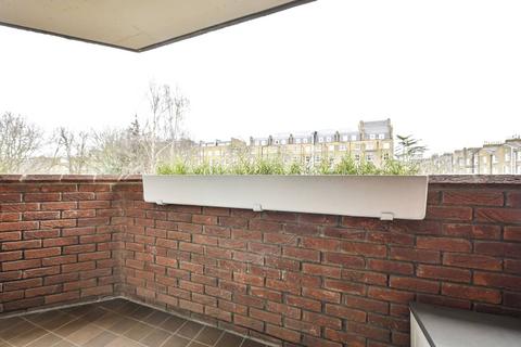 undefined, Cromwell Road, Earls Court, London, SW5