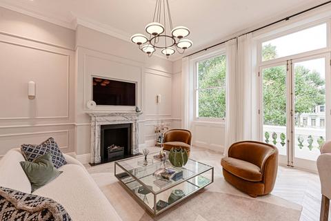 2 bedroom flat for sale, Earls Court Square, Earls Court, London, SW5