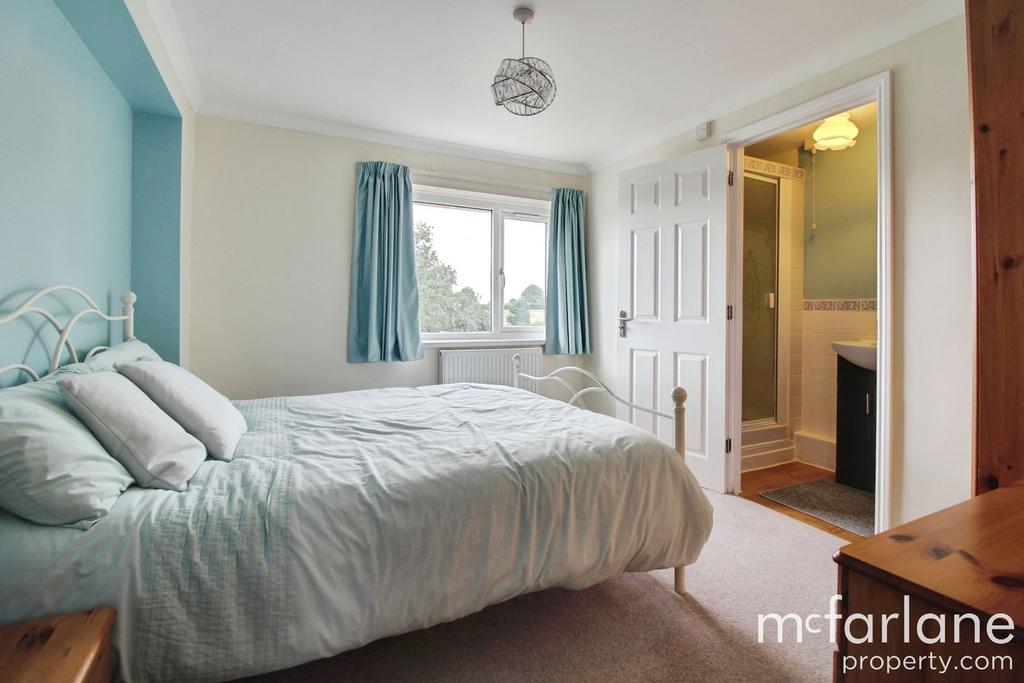 Bedroom &amp; En-suite