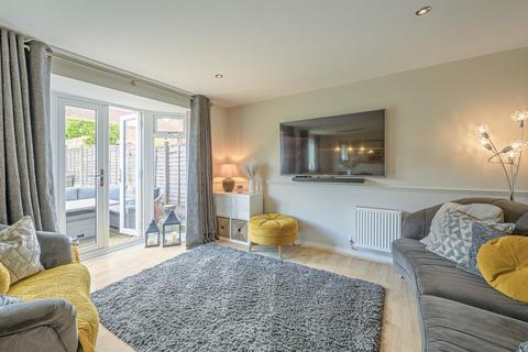 6 Batchelor Close, Stourbridge, DY8 4AX