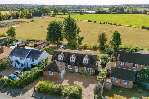 4 bedroom detached house for sale, North Road, High Wycombe HP15