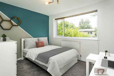 Forsythia Garden, Nottingham NG7