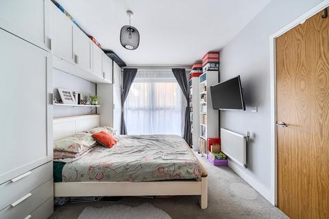 Flat 15, Harman Court Rectory Park Avenue, Northolt, UB5 6SS