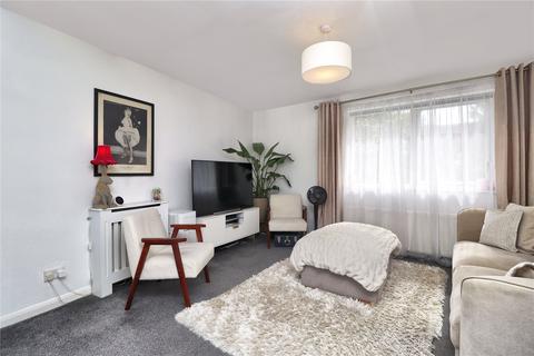 undefined, Nottingham Close, Surrey GU21