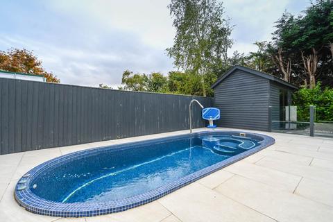 5 bedroom detached house for sale, Victoria Road, Formby