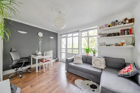 1 bedroom flat for sale, Mortimer Crescent,  Hampstead,  NW6