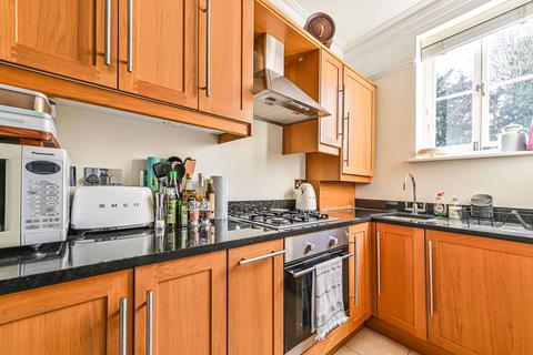 1 bedroom flat for sale, Elmfield Road, Balham, London, SW17