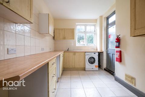 undefined, Forest Hill Road, London