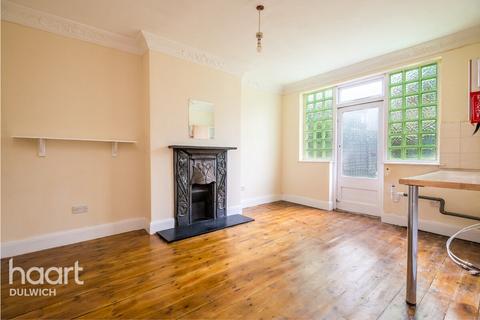 undefined, Forest Hill Road, London