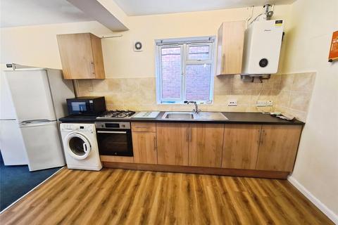 5 bedroom semi-detached house to rent, Burgess Road, Hampshire SO16