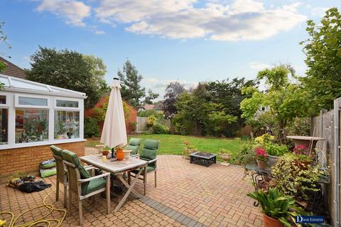 undefined, Tyle Green, Emerson Park, Hornchurch, RM11