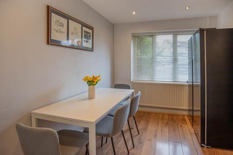 undefined, Niebull Close, Malmesbury, SN16
