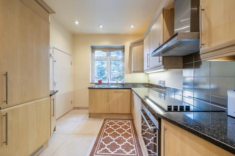 3 bedroom apartment for sale, Avenue Close, Avenue Road, London, NW8