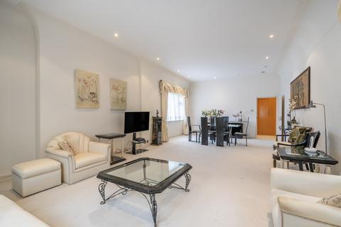 Avenue Close, Avenue Road, London, NW8