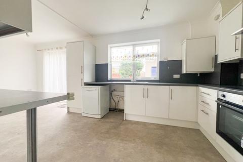 3 bedroom terraced house for sale, Durban Road, Patchway, Bristol, BS34