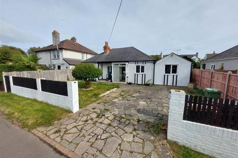 3 bedroom bungalow for sale, The Oval, Dymchurch
