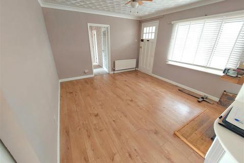 3 bedroom bungalow for sale, The Oval, Dymchurch