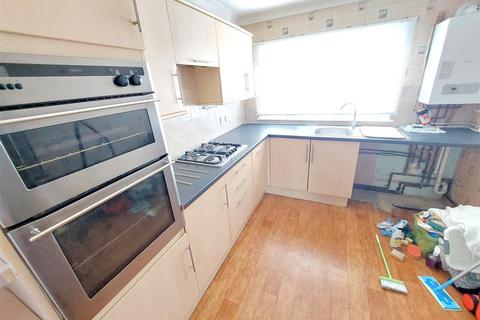 3 bedroom bungalow for sale, The Oval, Dymchurch