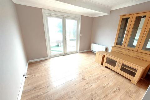 3 bedroom bungalow for sale, The Oval, Dymchurch