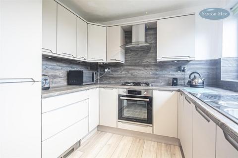 6 Helliwell Lane, Deepcar, Sheffield, S36 2QH