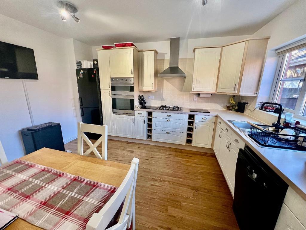 Kitchen/Breakfast Room