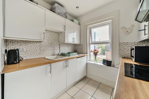 3 bedroom apartment for sale, Lennox Road South, Southsea