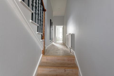 4b Forth Street, North Berwick, EH39 4HY