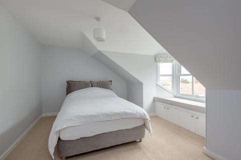 4b Forth Street, North Berwick, EH39 4HY
