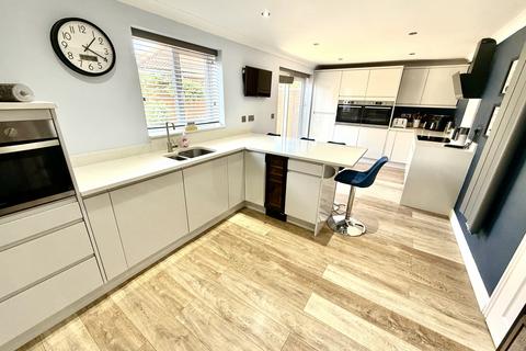 6 bedroom detached house for sale, Primrose Road, Bishop Cuthbert