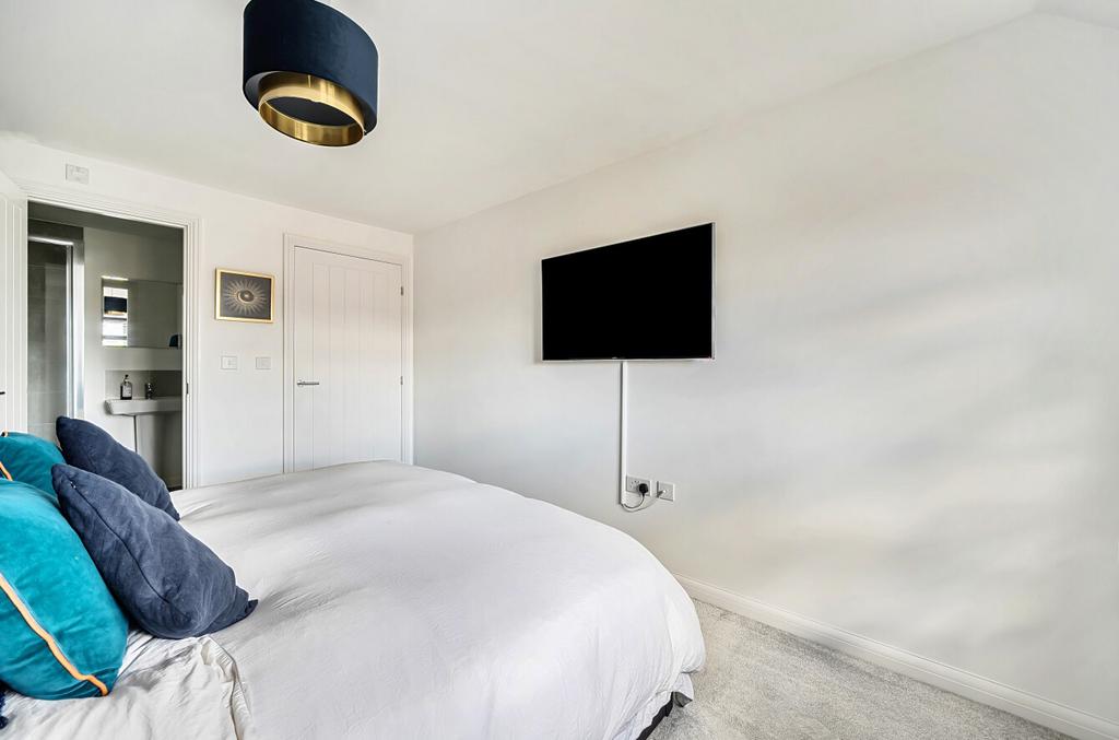 1348745-16-68b97e...