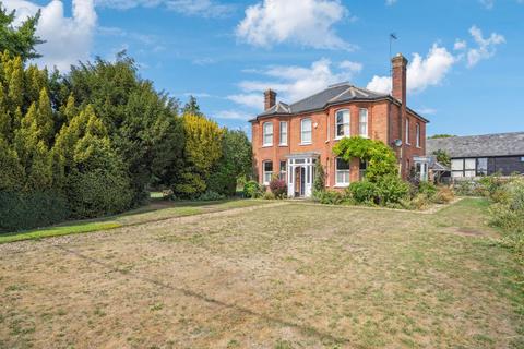 undefined, High Street, Eaton Bray, Bedfordshire