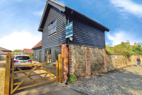 2 bedroom detached house for sale, Halstead Road, Colchester CO6