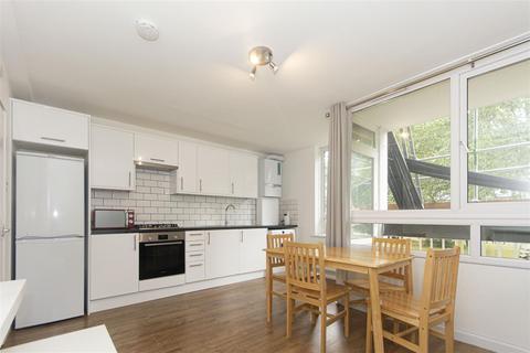 4 bedroom flat to rent, Batten Street, Battersea SW11