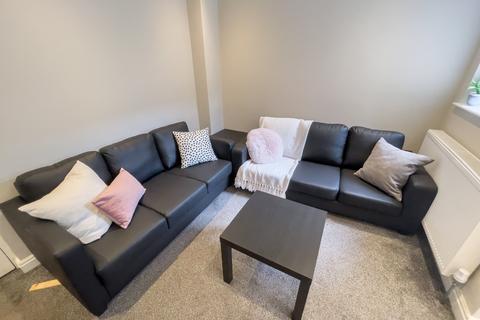 1 bedroom in a house share to rent, Leopold Road, L7 8SS,