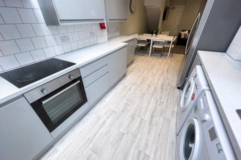 1 bedroom in a house share to rent, Leopold Road, L7 8SS,