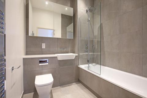 3 bedroom flat for sale, Charles Street, Archway, London, N19
