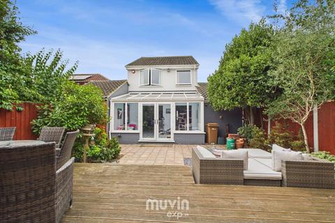 3 bedroom detached house for sale, Clarence Close, Chelmsford CM2