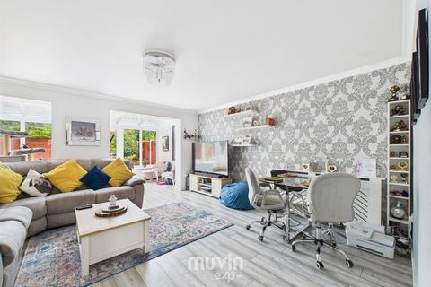 3 bedroom detached house for sale, Clarence Close, Chelmsford CM2