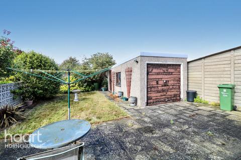 247 Warren Drive, Hornchurch, RM12 4PL