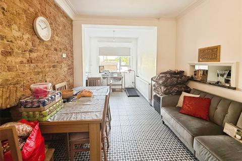 4 bedroom semi-detached house for sale, Westborough Road, Westcliff-on-Sea, Essex