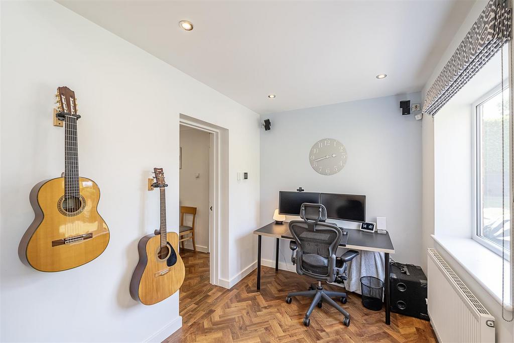 1 Tufnells Music Room.jpg