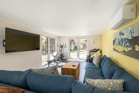 undefined, Long Buftlers, Harpenden