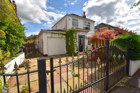 Southgate, Urmston, M41