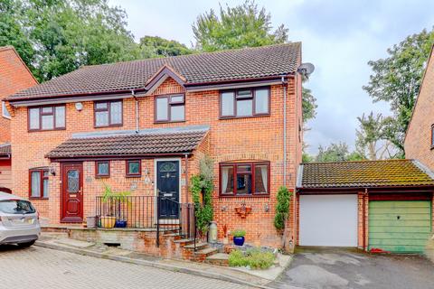 Dunwood Rise, Buckinghamshire HP13