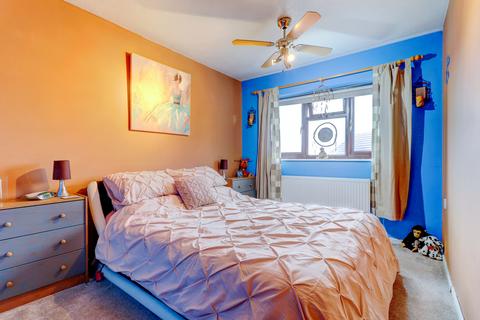 4 bedroom semi-detached house for sale, Dunwood Rise, Buckinghamshire HP13