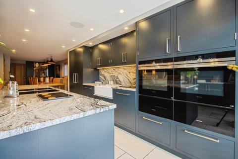 4 bedroom detached house for sale, Ash Grove, Wakefield WF3