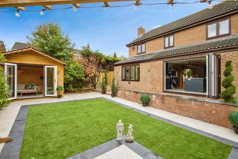 4 bedroom detached house for sale, Ash Grove, Wakefield WF3
