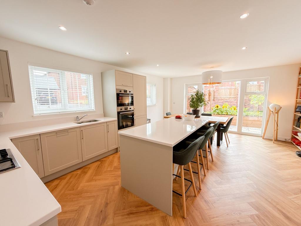Dining Kitchen