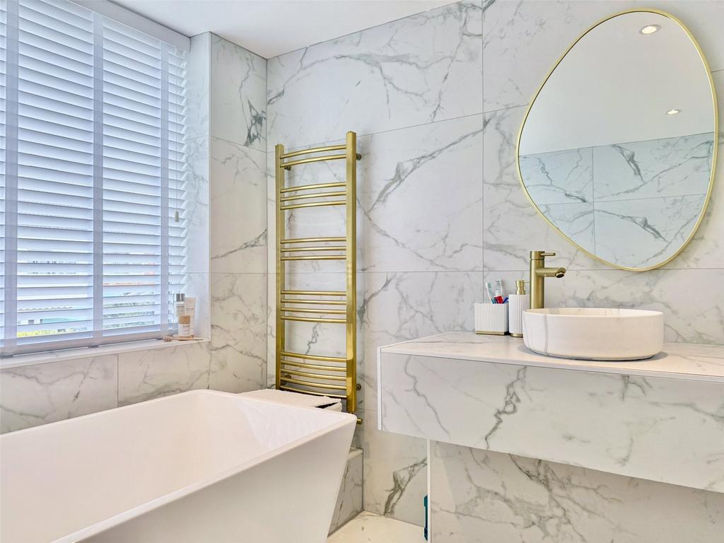 Master En-Suite
